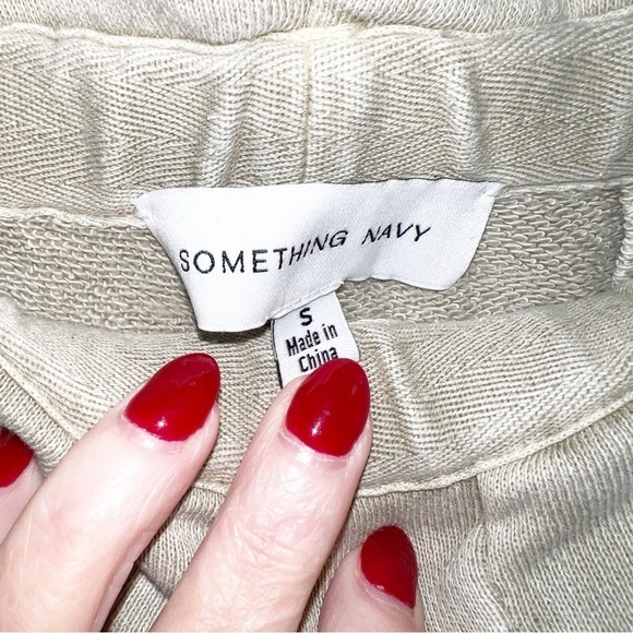 Something Navy Meghan Joggers - Picture 3 of 5